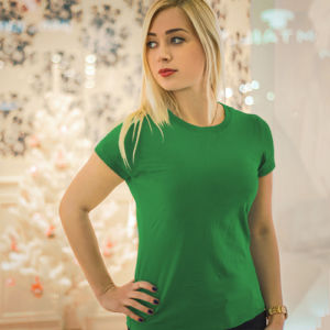 Женская футболка стрейч зеленая фото